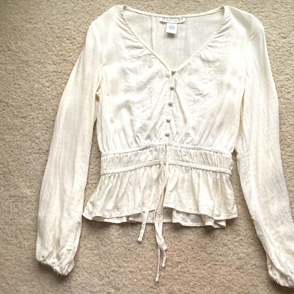 Cream cinched waist romantic blouse, beautiful!